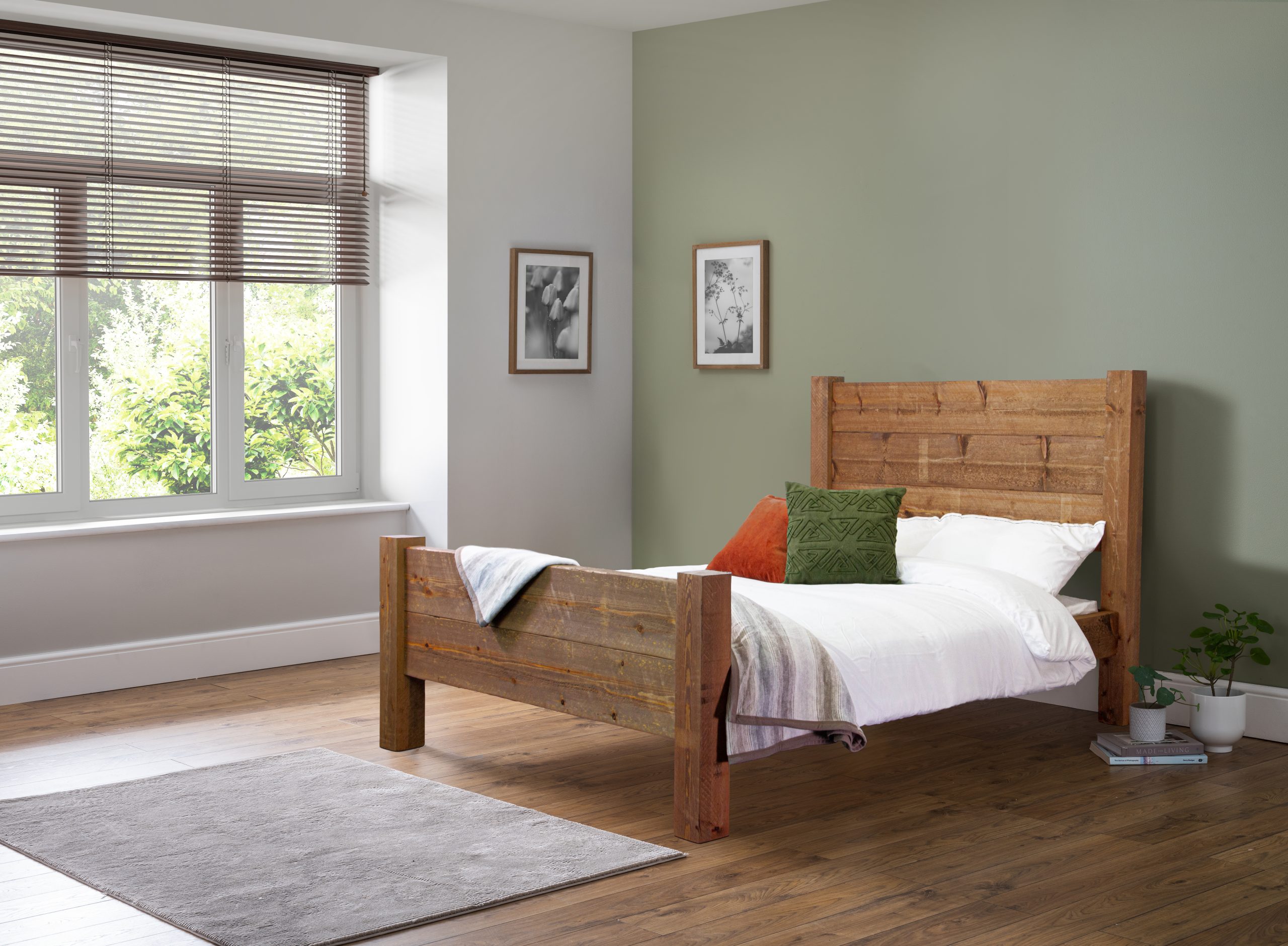 Newstead Roomset